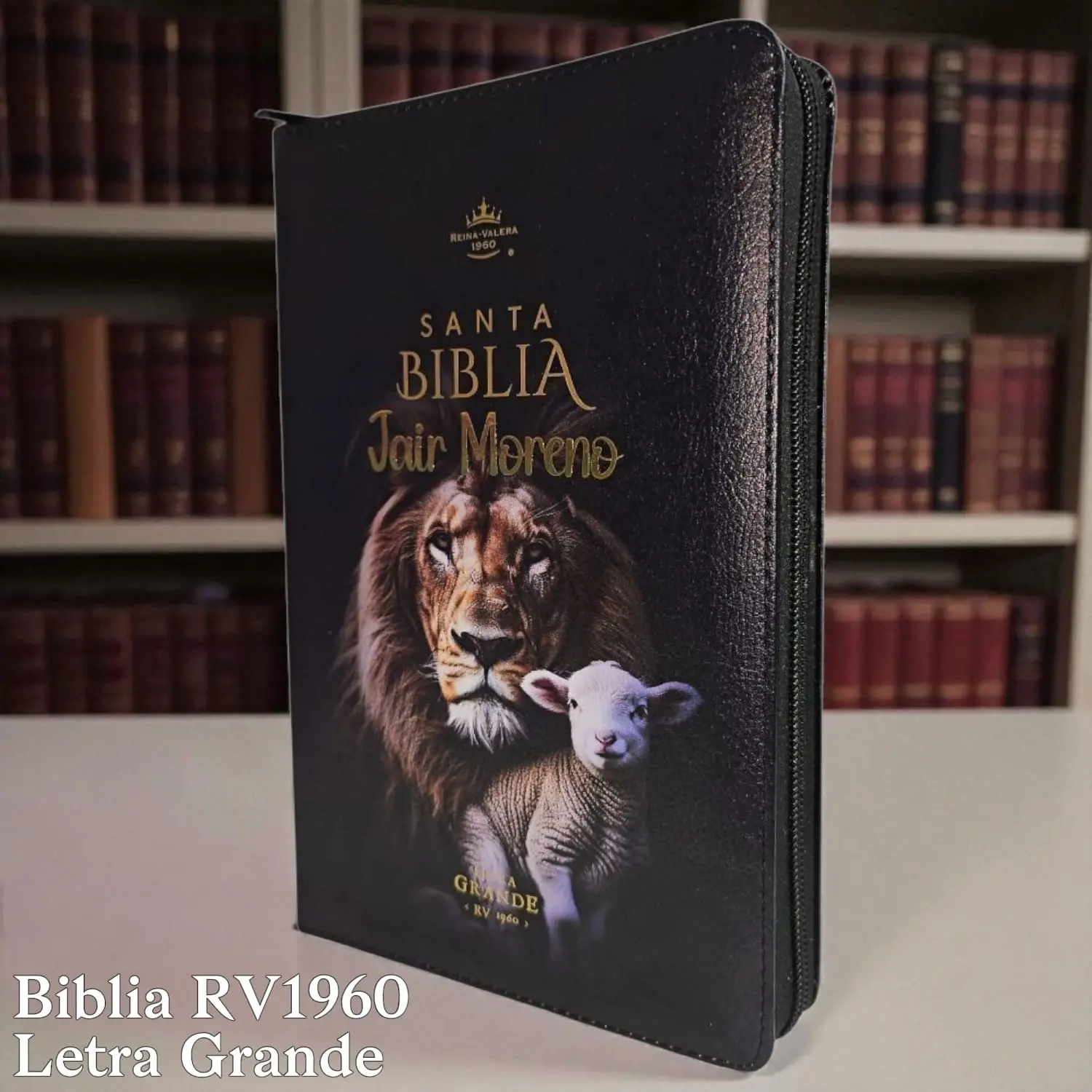 Biblia Personalizada de León - Letra Grande de 12 Puntos - Reina Valera 1960 - Tamaño Manual con Cierre - Español