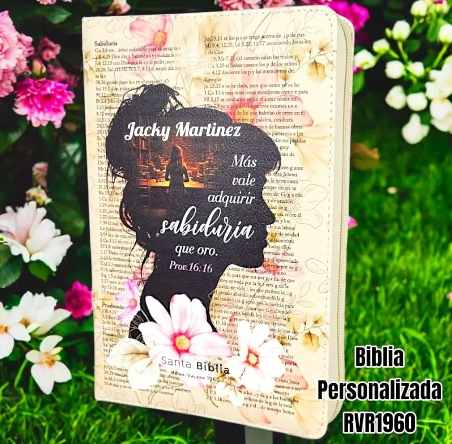 Biblia Personalizada Mujer Sabia - Letra Gigante de 14 Puntos - Reina Valera 1960 - Tamaño Manual con Cierre- Español