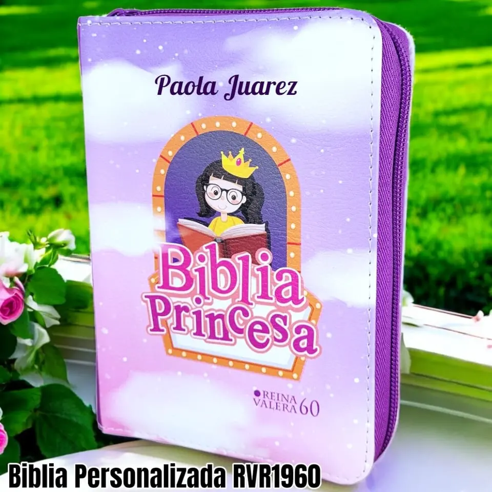 Biblia Princesa Personalizada Morada - Letra de 10 Puntos - Reina Valera 1960 - Tamaño Compacta con Cierre - Español