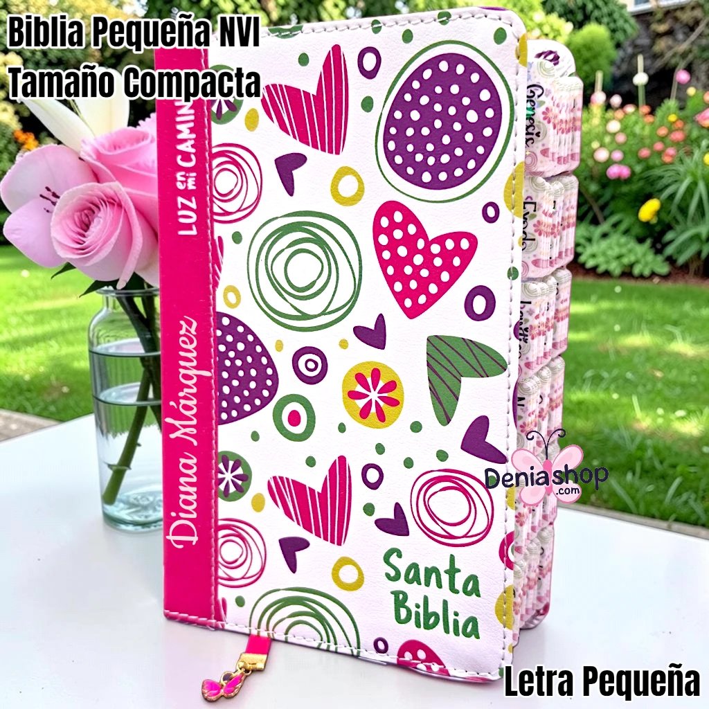 Biblia Personalizada Rosada Luz en mi Camino para Niñas - Letra Pequeña de 7.5 Puntos - NVI (Nueva Versión Internacional) - Tamaño Compacta - Español