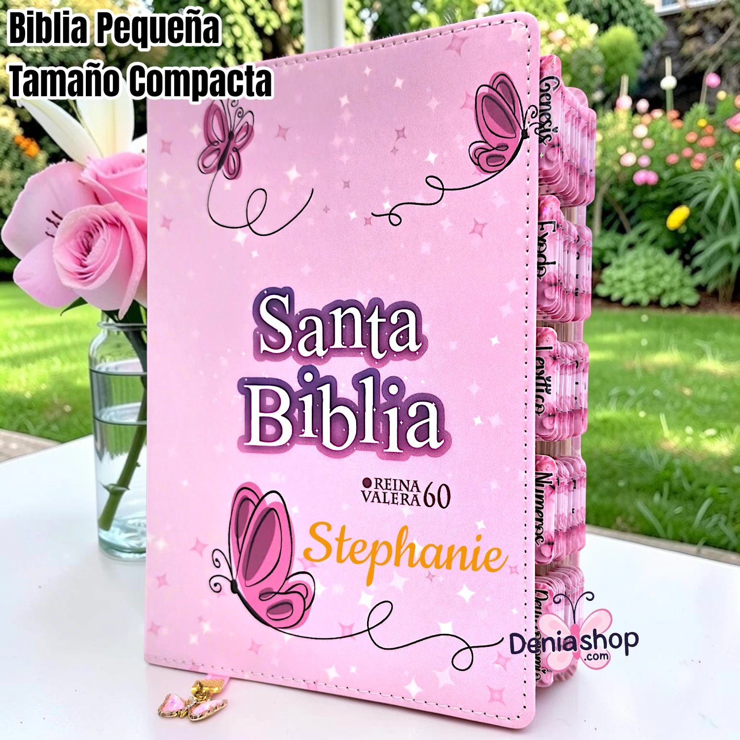 Biblia Personalizada Rosada de Mariposas para Niñas - Letra Pequeña de 10 Puntos - Reina Valera 1960 - Tamaño Compacta - Español