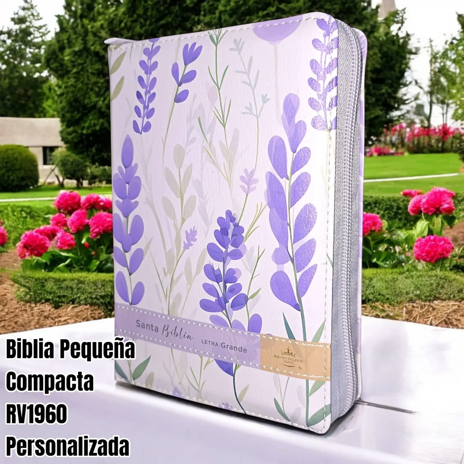 Biblia Personalizada Morada Floral - Letra Grande de 11 Puntos - Reina Valera 1960 - Tamaño Compacta con Cierre - Español