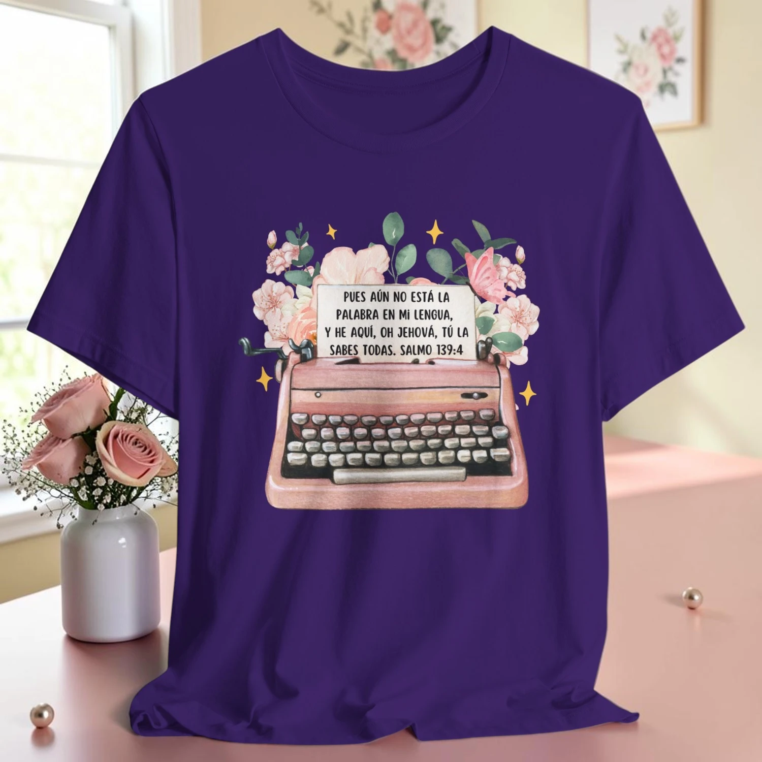 Él Conoce Cada Palabra – Salmo 139:4 | Camisa Cristiana Floral Premium