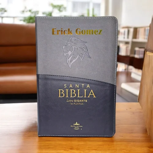 Biblia-con-Leon-Letra-Gigante-de-14-Puntos-–-Reina-Valera-1960-–-Tamano-Manual-con-Cierre-–-Espanol.webp Biblia con Leon - Letra Gigante de 14 Puntos – Reina Valera 1960 – Tamaño Regular con Cierre – Español